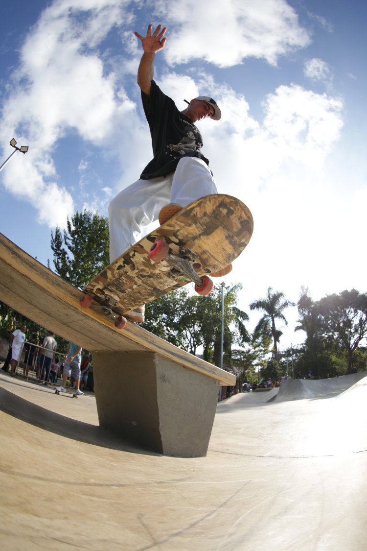 Endy Gabriel: Uma Vida Transformada pelo Skate, Deccs Magazine edição N181 - Skate